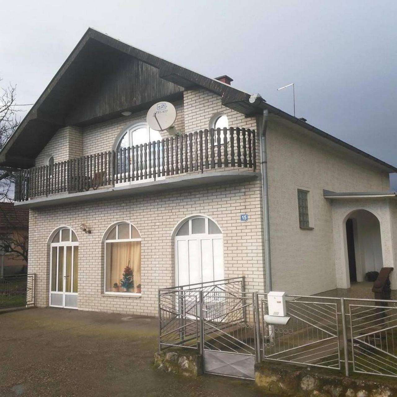 Rooms Mila Rezovac Exterior foto